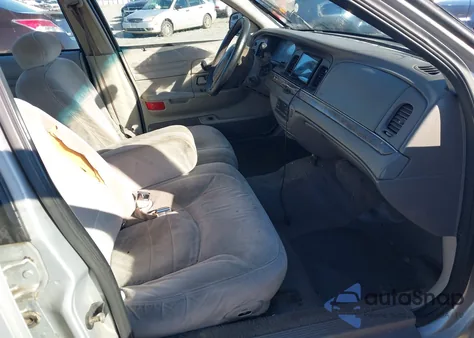 2000 Ford Crown Victoria Lx from USA, damaged, VIN 2FAFP74W5YX147141